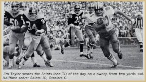 Jim Taylor, 1967 New Orleans Saints, scores against the Pittsburgh Steelers