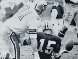 Doug Atkins Sacks Bart Starr in 1968